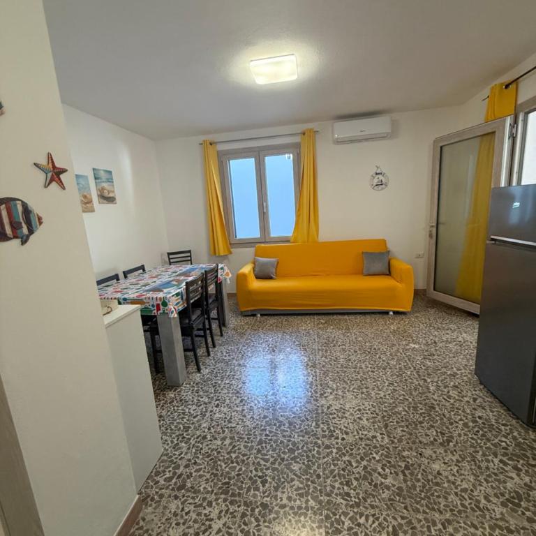 Ary's house Bilocale Giallo - Appartamento con 1 Camera da Letto - 6