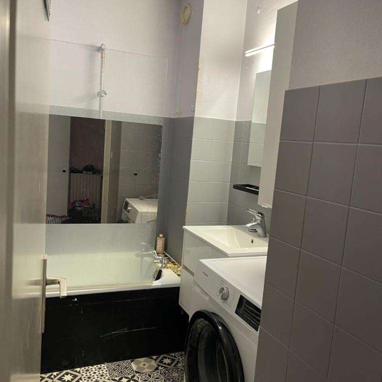 Studio proche centre Annecy - Apartamento de 1 dormitorio - 10