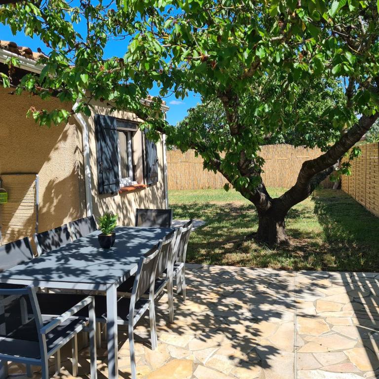 Maison familiale au calme avec parking, jardin et à 3 min de la Cité - Ferienhaus mit 3 Schlafzimmern - 10