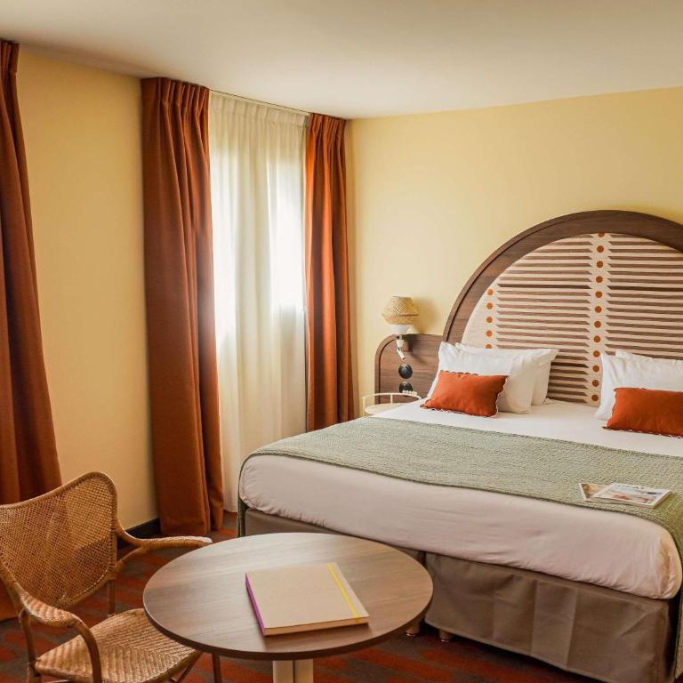 Mercure Arles Centre Arenes - Suite Junior avec 1 Lit Double et 1 Canapé-Lit - 6