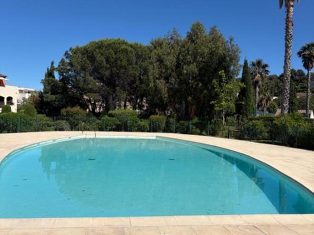 Appartement provençal avec jardin, piscines & tennis - Appartement 2 Chambres - 19