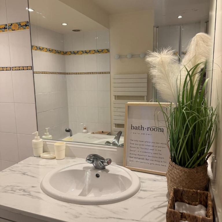 Cozy 2 bedroom apartment near Olympiades Paris - Appartement 2 Chambres - 12