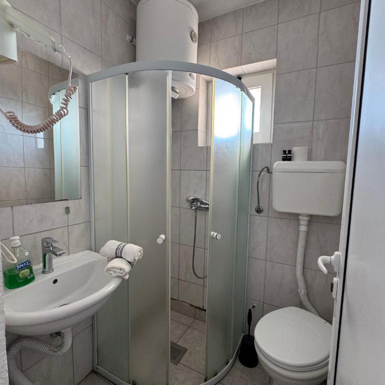 Apartments Adriatik - Apartment - Ground Floor - 4