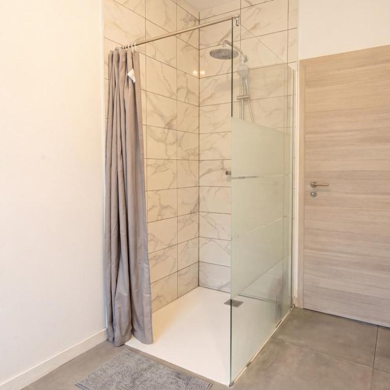 Grand Appartement 2 Chambres Centre Mulhouse - Appartamento con 2 Camere da Letto - 15