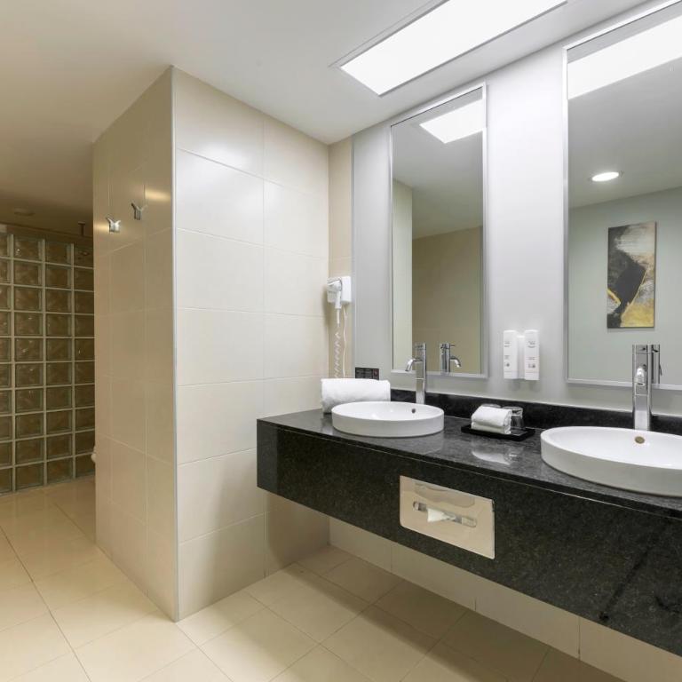Riu Plaza Guadalajara - Executive King Room Adults Only (Crown Level Access) - 6