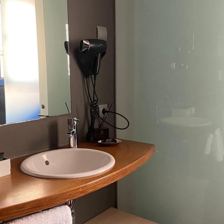 Hotel Cal Tet - Double Room - 16