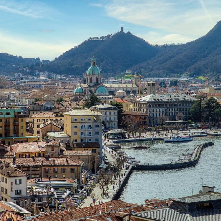 Magic Lake -Downtown Como - Two-Bedroom Apartment - 4