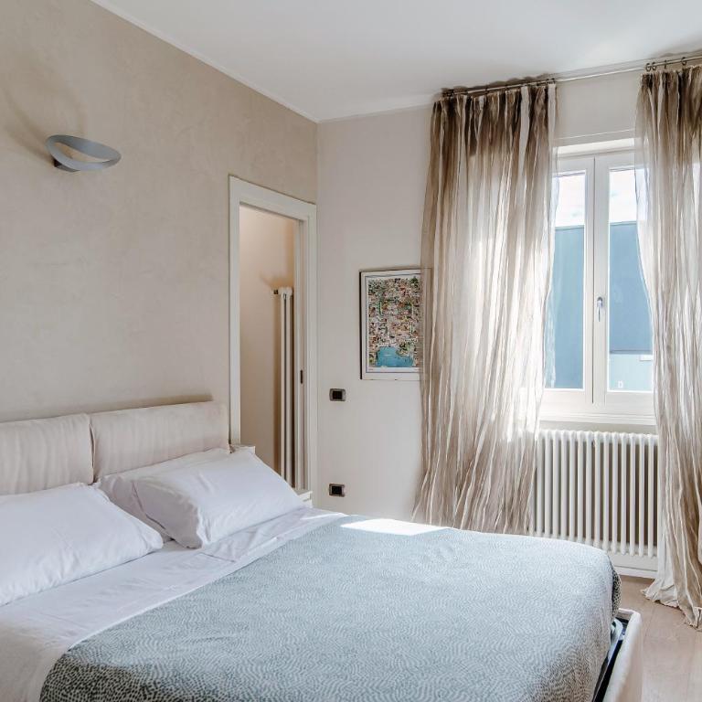 Magic Lake -Downtown Como - Two-Bedroom Apartment - 20