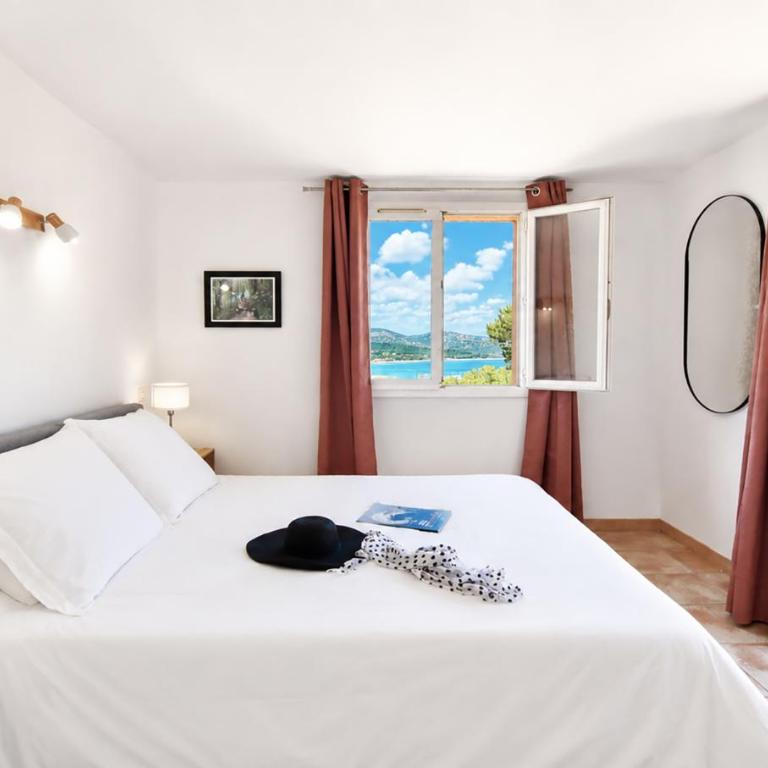 Villa Bellevue, magnifique vue mer! Piscine chauffée, à10 mns de la plage et du centre! - Villa - 4
