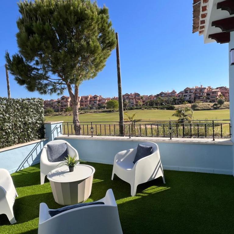 Chic Modern Villa With Heated Pool & Scenic Views - Villa de 3 dormitorios - 13
