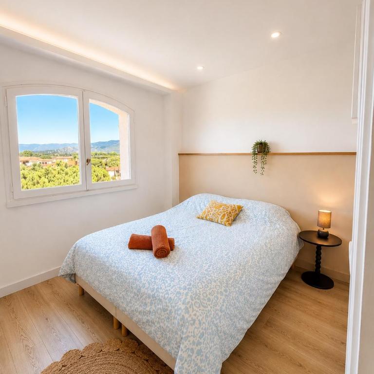 Loft Marina - Three-Bedroom Apartment - 22