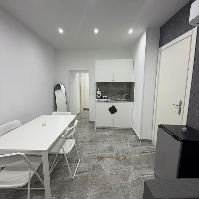 Sorrentino Apartments Large Comfort - Appartamento con 2 Camere da Letto - 15