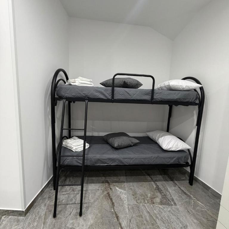Sorrentino Apartments Large Comfort - Appartamento con 2 Camere da Letto - 25