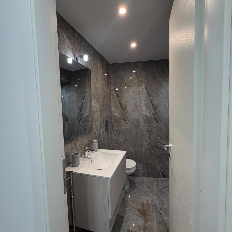 Sorrentino Apartments Large Comfort - Appartamento con 2 Camere da Letto - 32