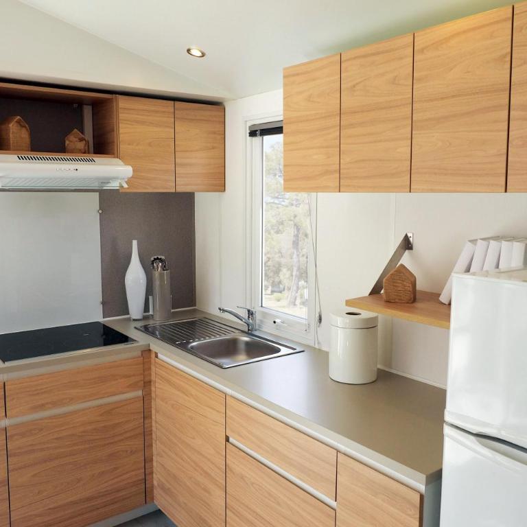 Var Mobil Home, Les Prairies de la Mer - Ferienhaus mit 3 Schlafzimmern - 3
