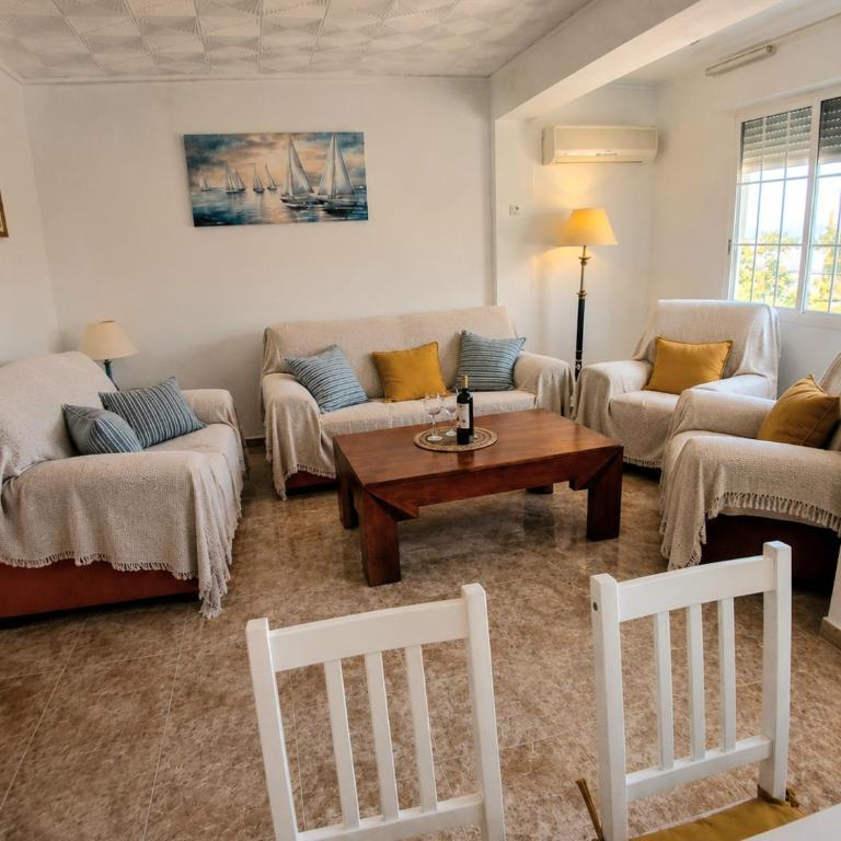 KALA muy confortable alojamiento para hasta 7 personas - Three-Bedroom Apartment - 1