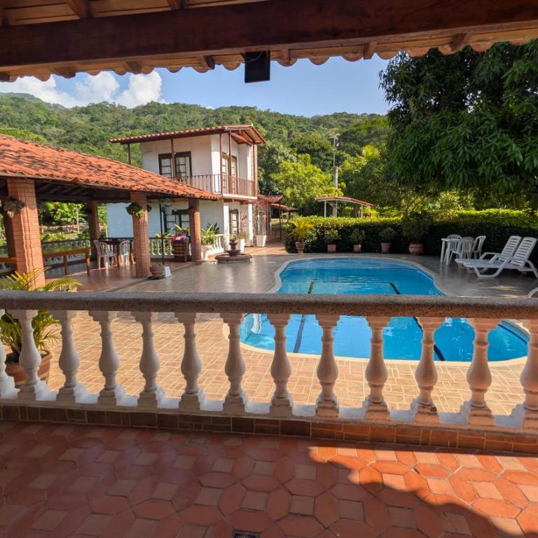 Villa Jardín Con piscina y jacuzzi - Casa de 4 dormitorios - 4