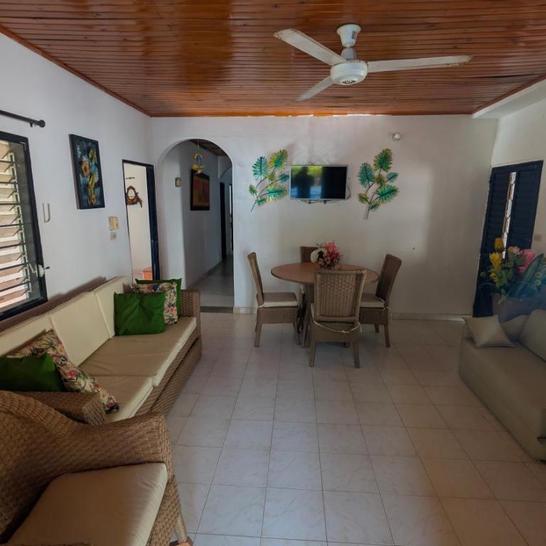 Villa Jardín Con piscina y jacuzzi - Casa de 4 dormitorios - 3
