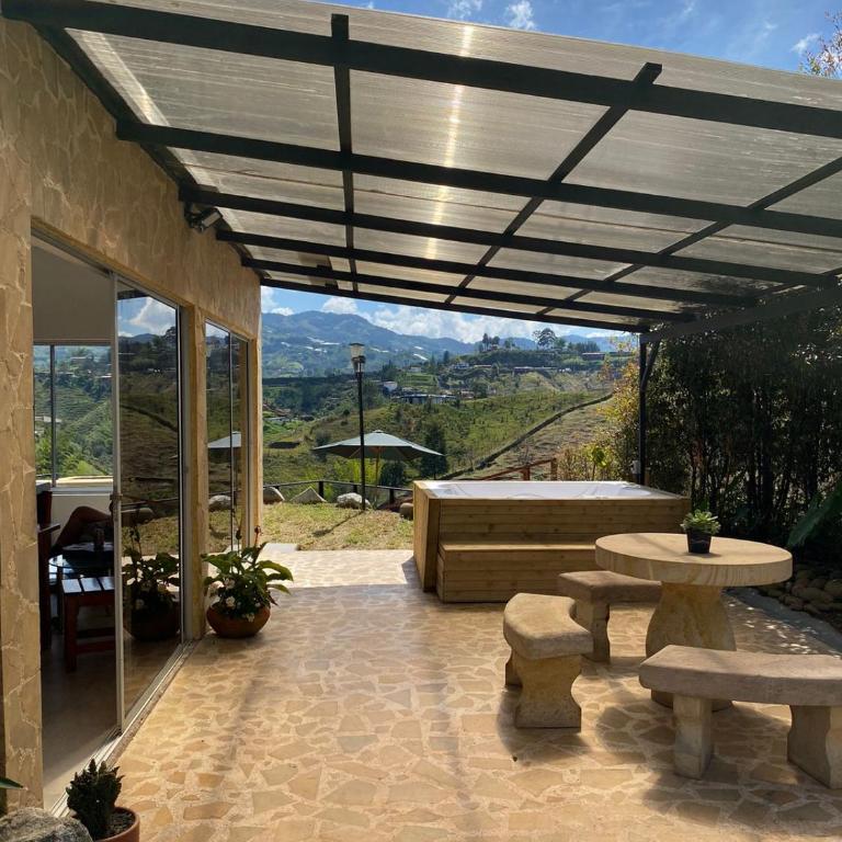 Villa con jacuzzi y vista al lago - Three-Bedroom Villa - 11