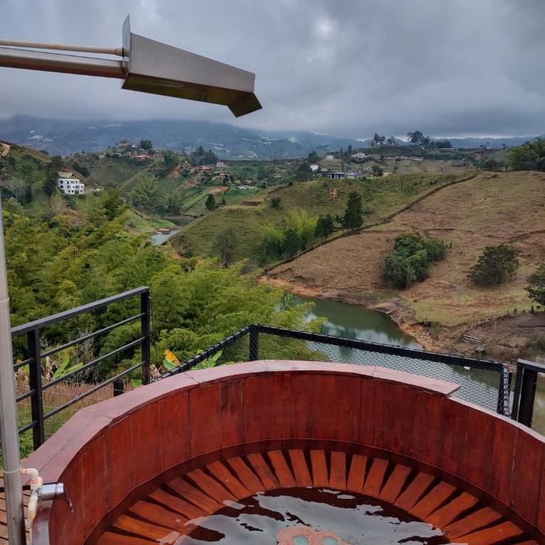 Villa con jacuzzi y vista al lago - Three-Bedroom Villa - 32