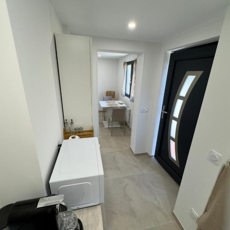 Appartement Moderne & Cosy Proche Genève Parking gratuit - Appartement 1 Chambre - 15