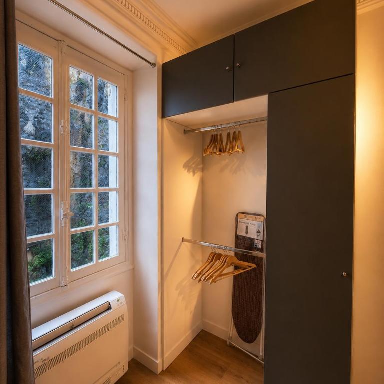PORT DE NICE - 2 Pièces avec JARDIN - 4 Personnes - Appartement 1 Chambre - Vue sur Jardin - 32
