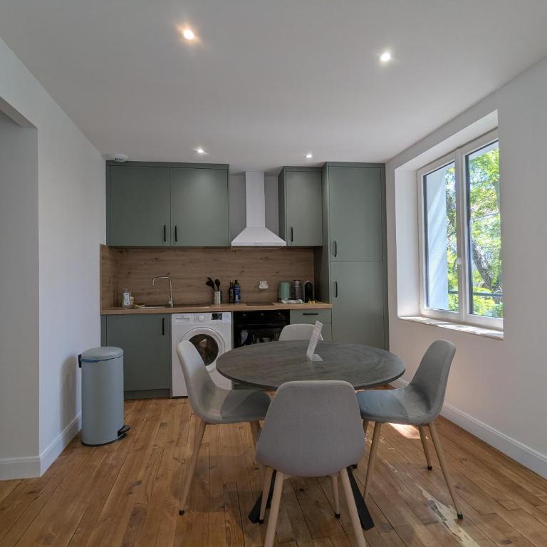 Air-conditioned apartment - two bedrooms - Appartement 1 Chambre - 2