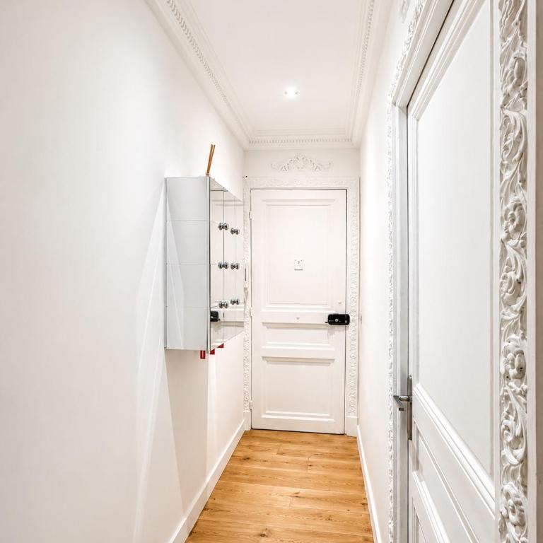 PORT DE NICE - 2 Pièces avec JARDIN - 4 Personnes - Appartement 1 Chambre - Vue sur Jardin - 25