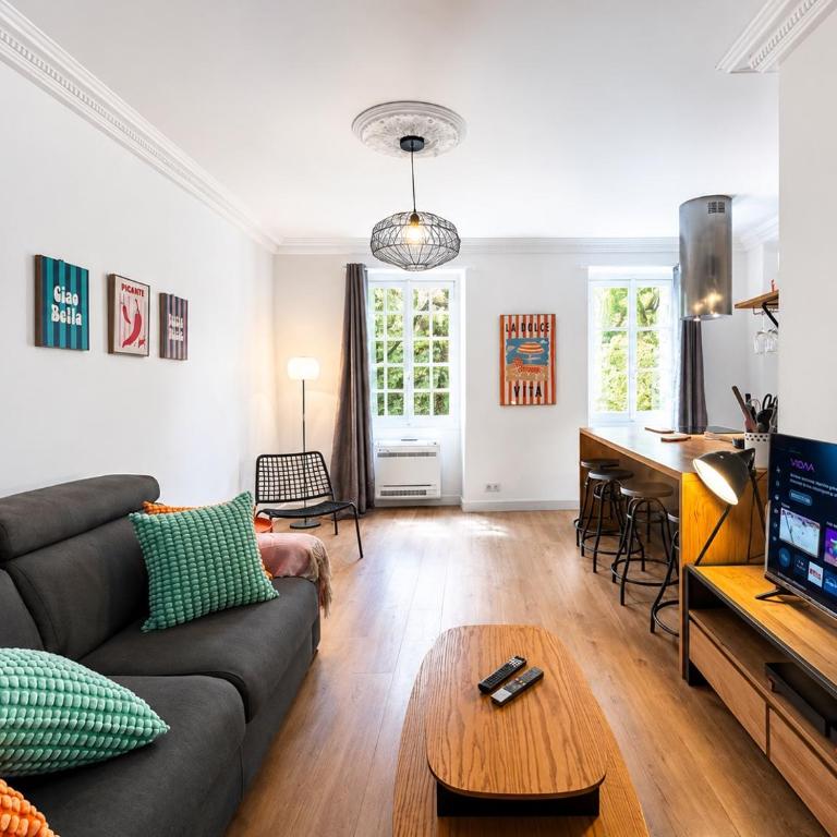 PORT DE NICE - 2 Pièces avec JARDIN - 4 Personnes - Appartement 1 Chambre - Vue sur Jardin - 23