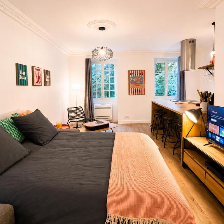 PORT DE NICE - 2 Pièces avec JARDIN - 4 Personnes - Appartement 1 Chambre - Vue sur Jardin - 14