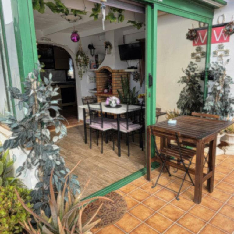 Rosy Puerta del Sol - Two-Bedroom Apartment - 2