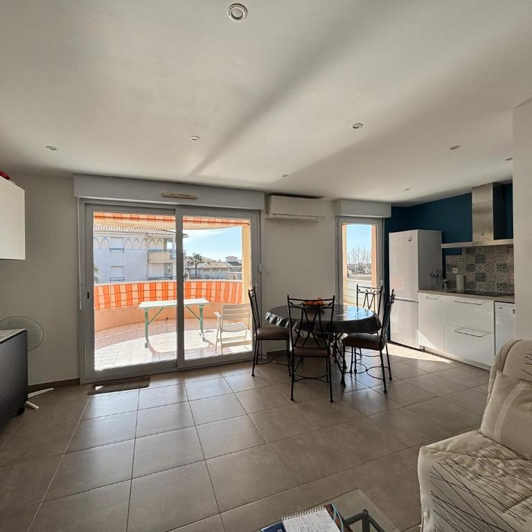 Appartement 2 pièces avec terrasse et garage proche plage et port - Appartamento con 1 Camera da Letto - 5