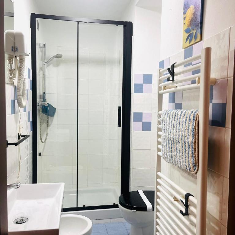 The way to 5 Terre - Camera Matrimoniale con Bagno Privato - 9