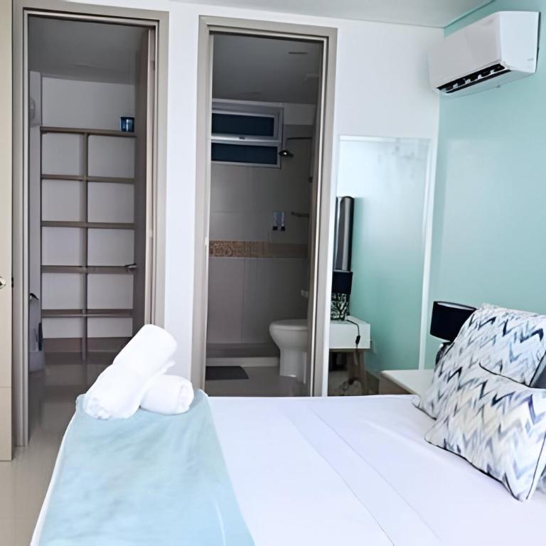 PHENOMENAL 2 Bedroom Suite with oceanview balcony! - Two-Bedroom Apartment - 2