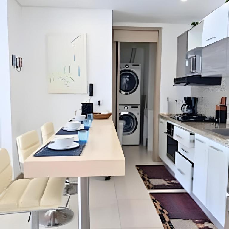 PHENOMENAL 2 Bedroom Suite with oceanview balcony! - Two-Bedroom Apartment - 23