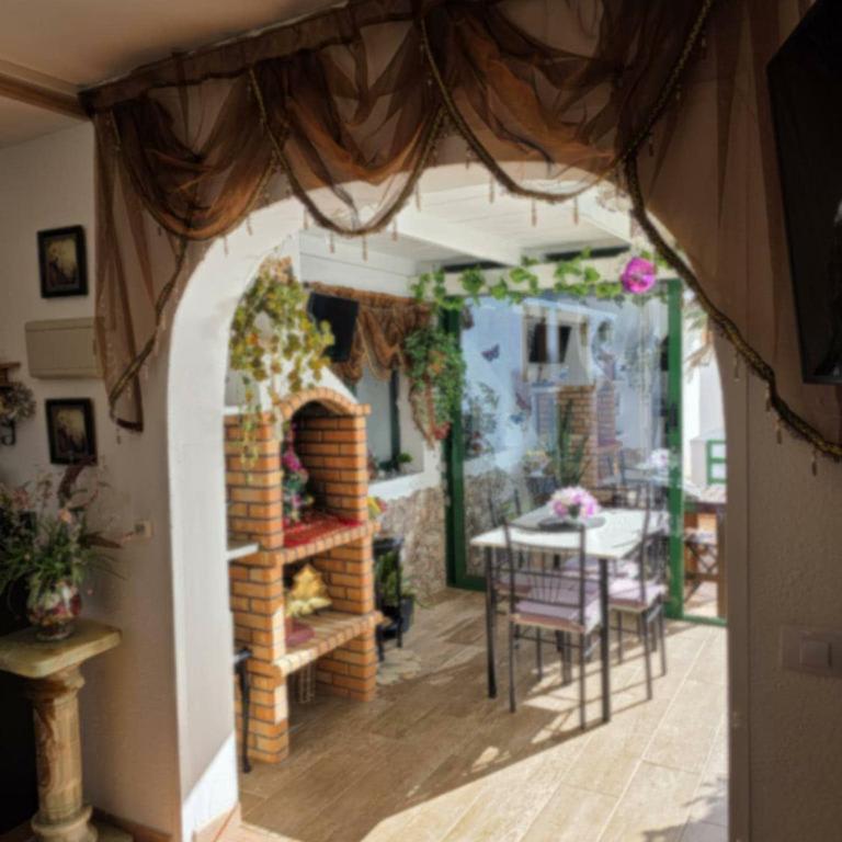 Appartamento Rosy Puerta del Sol - Apartment with Pool View - 4