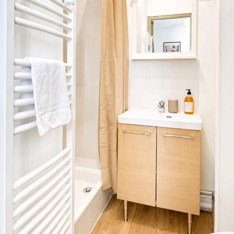 Studio Cosy face au Château des Ducs - Gare a 5 min - Apartment mit 1 Schlafzimmer - 5