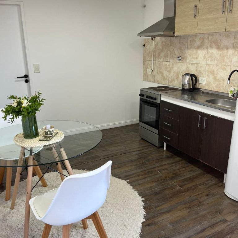 Monoambiente Lavalle Lujan - Apartamento de 1 dormitorio - 13