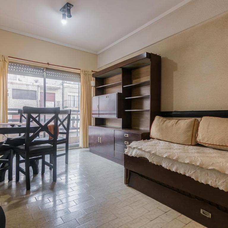 Céntrico a una cuadra de Playa Bristol con cochera - Zona Casino - 6 pax - Apartamento de 2 dormitorios - 1