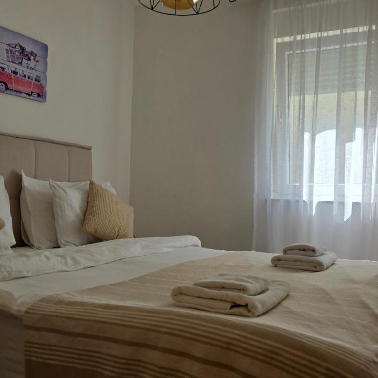 Apartments Teodo - One-Bedroom Apartment with Balcony - 2