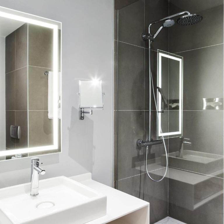 Novotel Sevilla - Habitación Doble Deluxe - 2