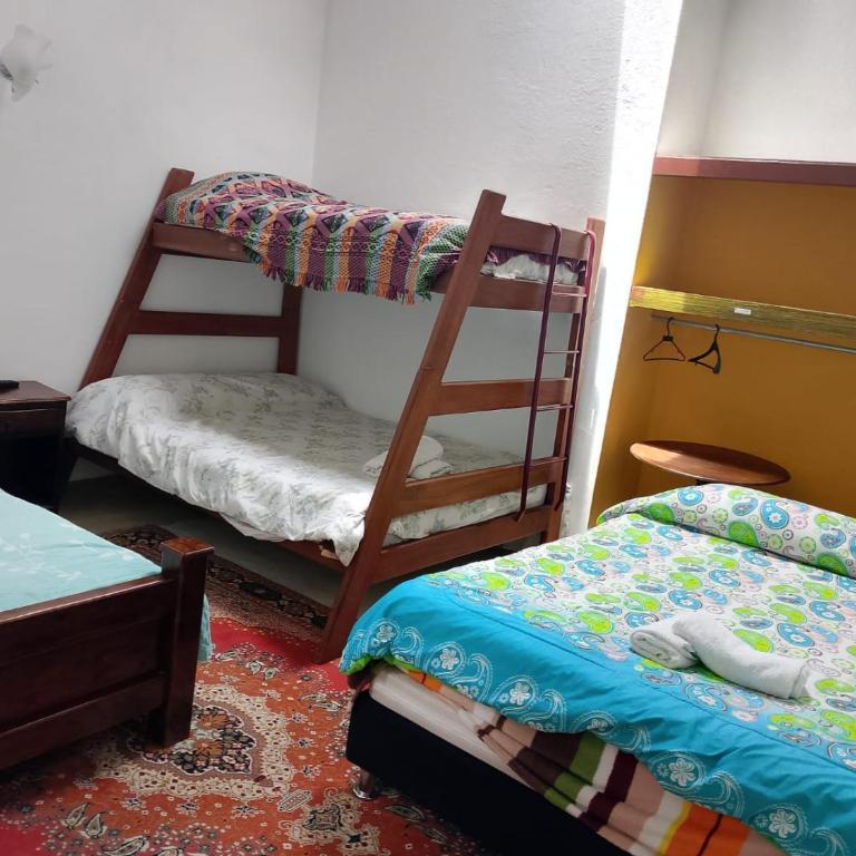 Hostal Hogar del viajero - Family Room - 2