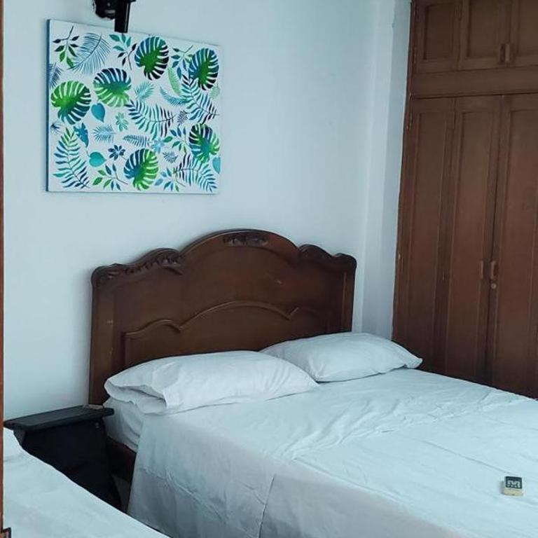 Karey apartamentos rodadero - Three-Bedroom Apartment - 2