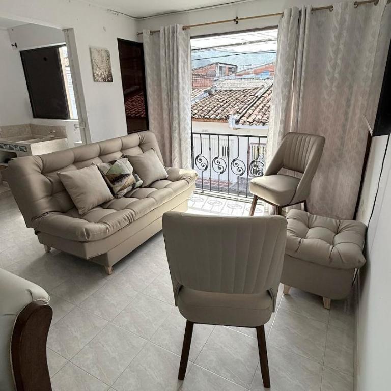 Apartamento Amoblado Super Cómodo Albura - Apartamento de 3 dormitorios - 12