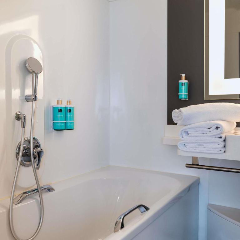Novotel Suites Paris Stade de France - Superior Suite with Double Bed and Sofa Bed - 16