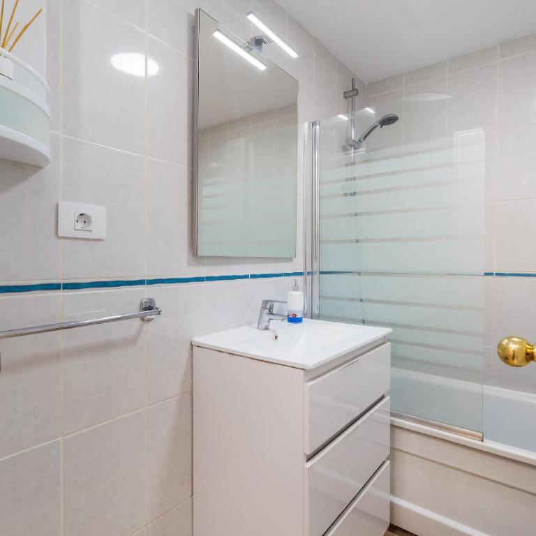 Castle Harbour SUN & FUN - RENEWED! heated pool, fibre net, 2 bedrooms - Appartement 2 Chambres - 34