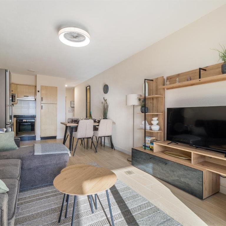 Castle Harbour SUN & FUN - RENEWED! heated pool, fibre net, 2 bedrooms - Appartement 2 Chambres - 6