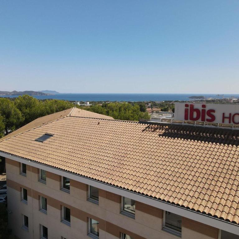 ibis La Ciotat - Double Room with Terrace and Sea Side View - 2