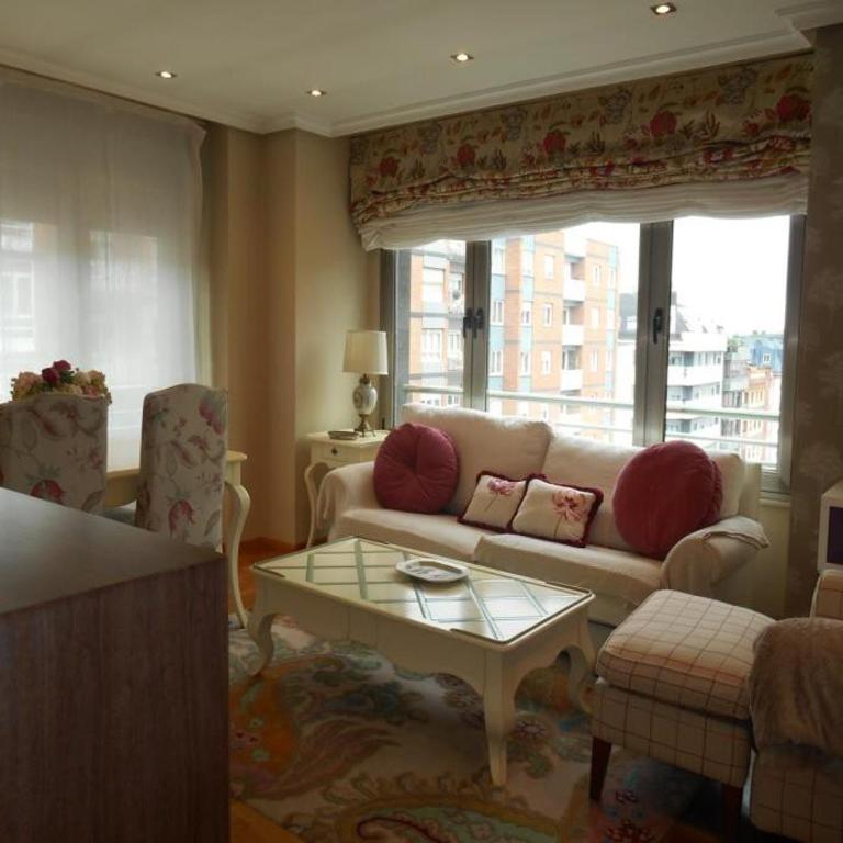Gascona, Casco Antiguo y Garaje - Two-Bedroom Apartment - 2