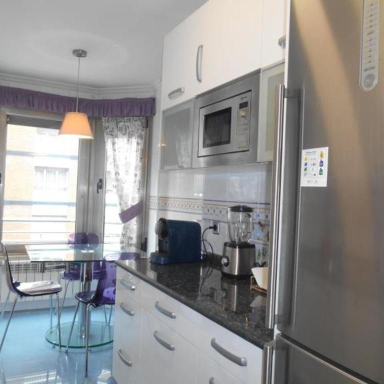 Gascona, Casco Antiguo y Garaje - Two-Bedroom Apartment - 21